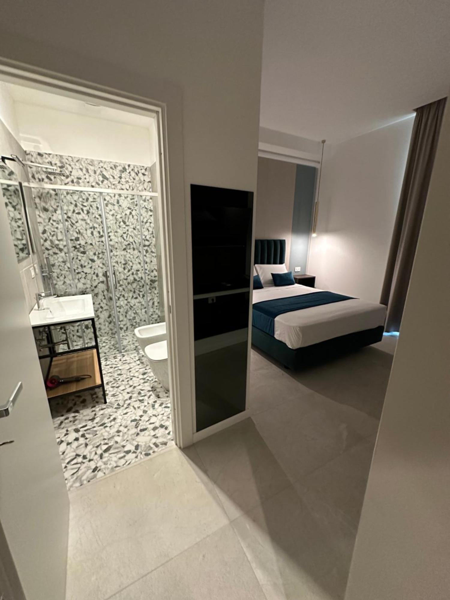Hotiday Room Collection - Napoli Museo Suite Esterno foto